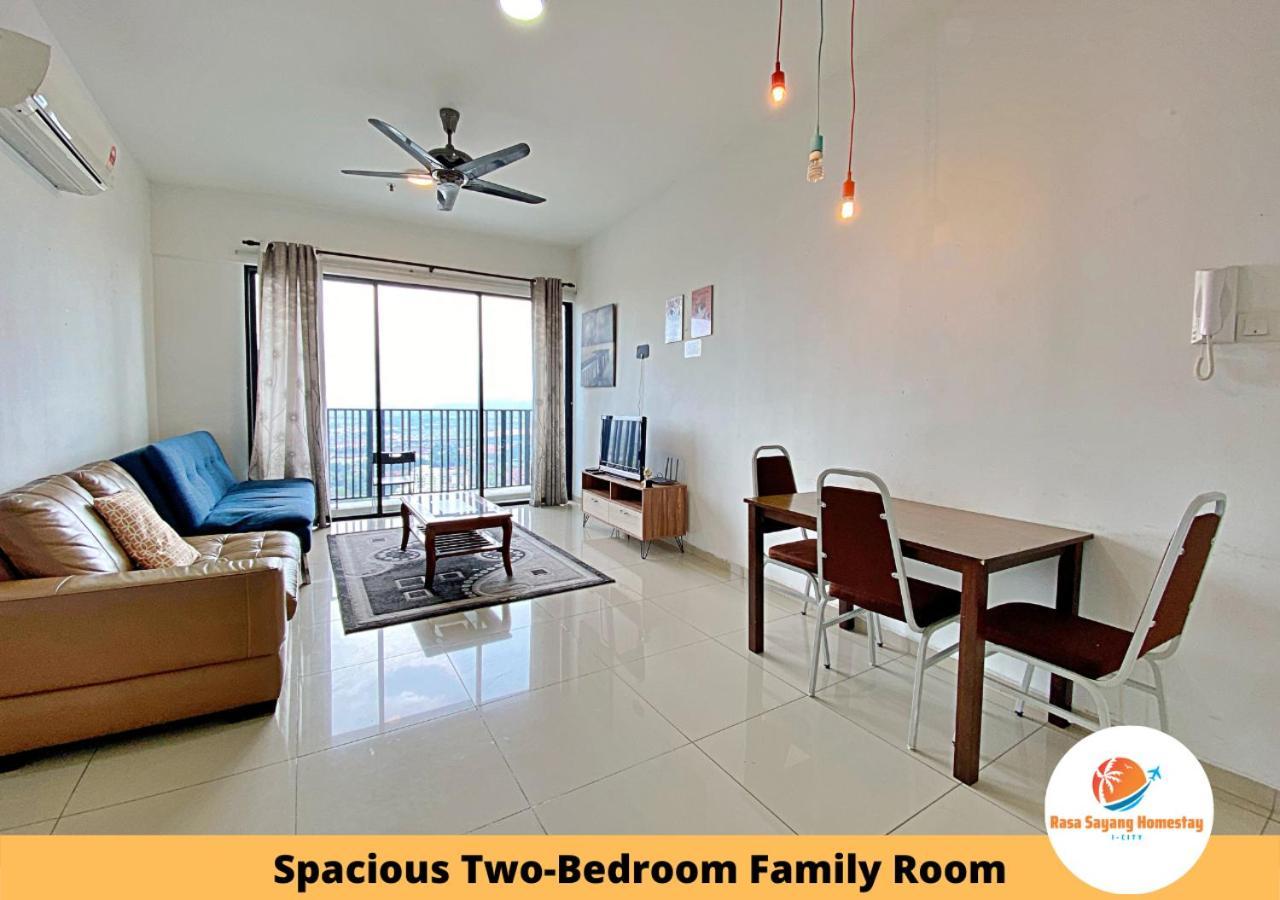 Rasa Sayang Homestay @ I-Soho, I-City Шах-Алам Номер фото